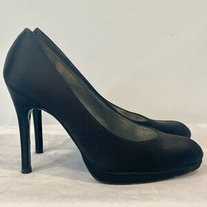 Stuart Weitzman satin stiletto pumps, black, 4.5” heel, almond toe, 6.5, EUC